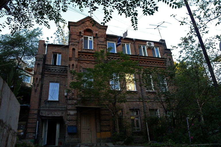 Пушкинская улица 111)